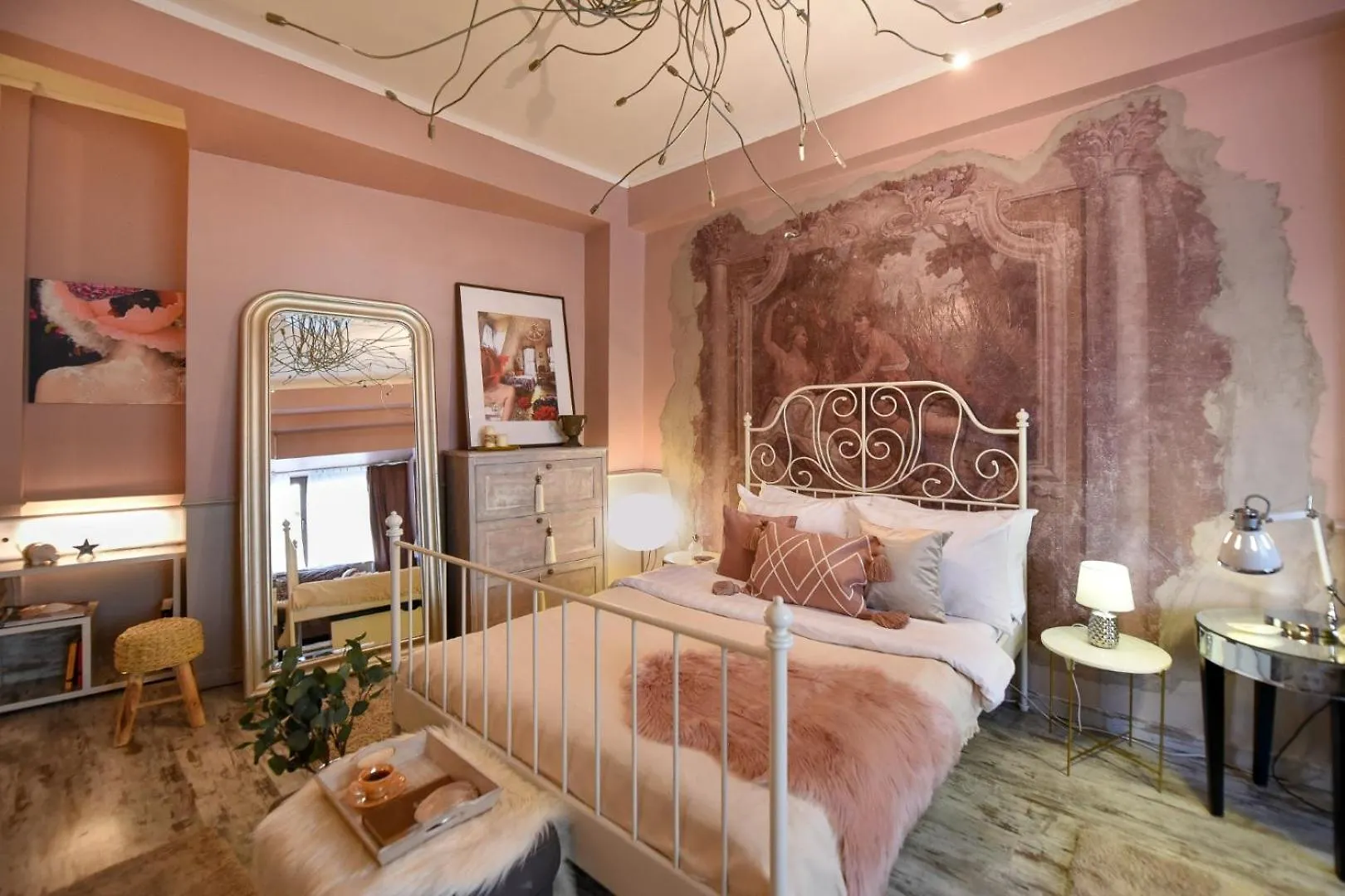 Magic Studio - A Central Fairytale Experience Bucureşti