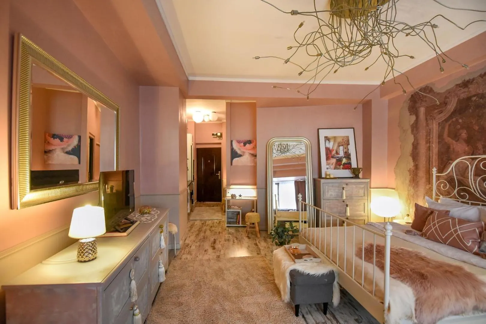 Magic Studio - A Central Fairytale Experience Bucureşti Apartament