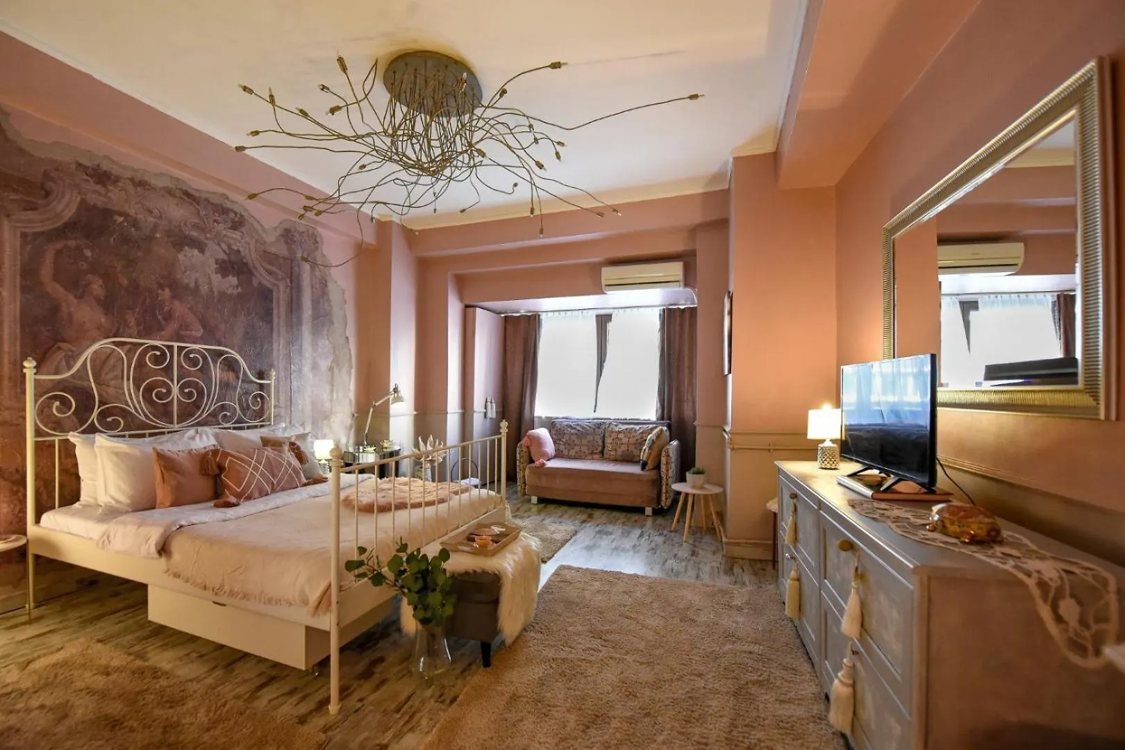 Magic Studio - A Central Fairytale Experience Bucureşti