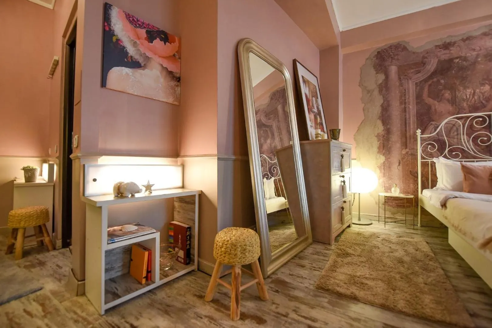 Magic Studio - A Central Fairytale Experience Bucureşti 0*,  România